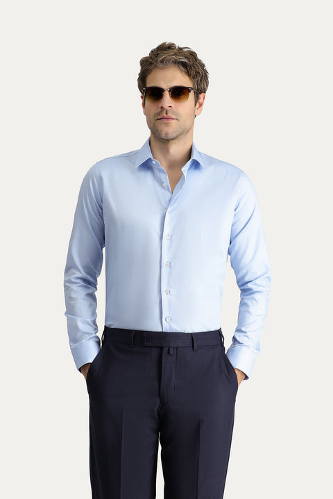 Uçuk Mavi Uzun Kol Slim Fit Dar Kesim Non Iron Klasik Pamuklu Gömlek