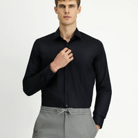 Siyah Uzun Kol Slim Fit Dar Kesim Non Iron Klasik Pamuklu Gömlek