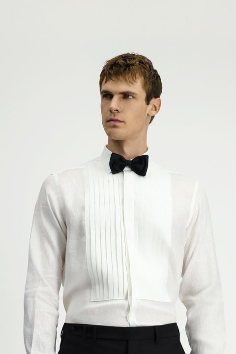 Beyaz Uzun Kol Klasik Piliseli Keten Gömlek