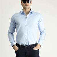 Uçuk Mavi Uzun Kol Slim Fit Dar Kesim Pamuklu Non Iron Saten Klasik Gömlek
