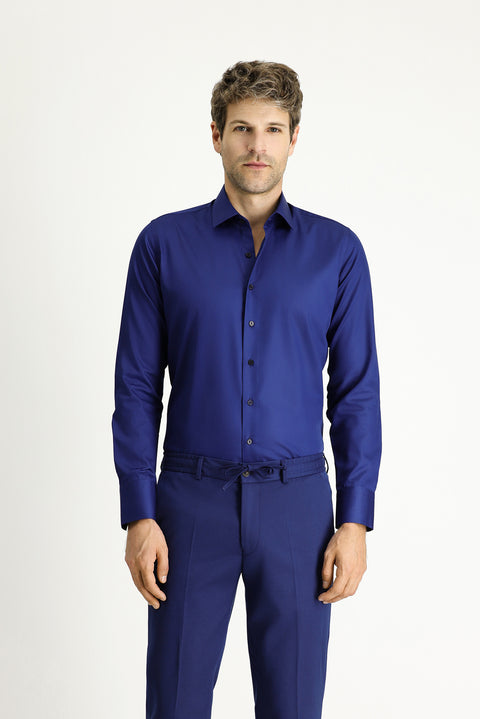 Orta Lacivert Uzun Kol Slim Fit Dar Kesim Klasik Non Iron Saten Pamuklu Gömlek