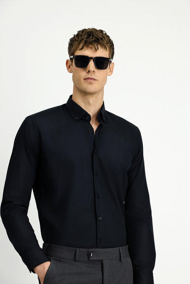  Siyah Uzun Kol Slim Fit Dar Kesim Non Iron Ütü Gerektirmeyen Pamuklu Düğmeli Yaka Gömlek