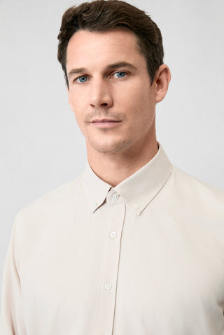  Orta Bej Uzun Kol Slim Fit Düğmeli Yaka Pamuklu Kolay Ütülenebilir 4 Mevsim Oxford Gömlek