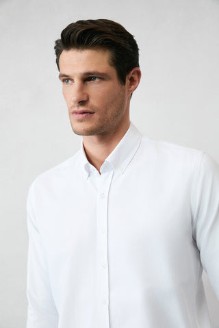  Beyaz Uzun Kol Slim Fit Düğmeli Yaka Pamuklu Kolay Ütülenebilir 4 Mevsim Oxford Gömlek