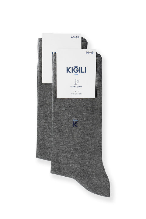 Medium Grey Lycra Stretch Sports Knit Belt & 2-Pack Bamboo Socks Gift Box Set