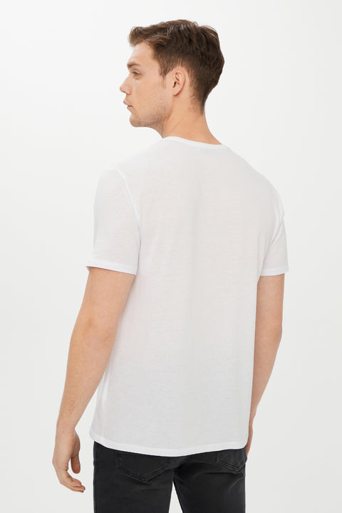 Beyaz V Yaka Slim Fit Dar Kesim Pamuk Tişört