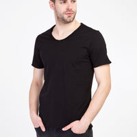 Siyah V Yaka Slim Fit Dar Kesim Pamuk Tişört