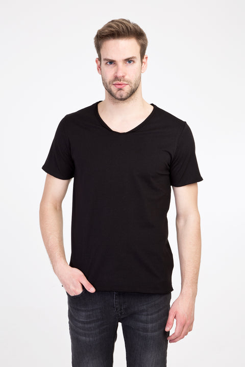 Siyah V Yaka Slim Fit Dar Kesim Pamuk Tişört