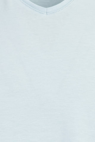  Açık Mavi V Yaka Slim Fit Dar Kesim Tişört