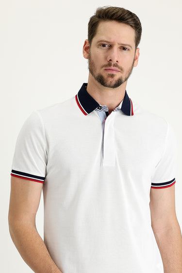  Beyaz Polo Yaka Regular Fit Desenli Pamuk Tişört