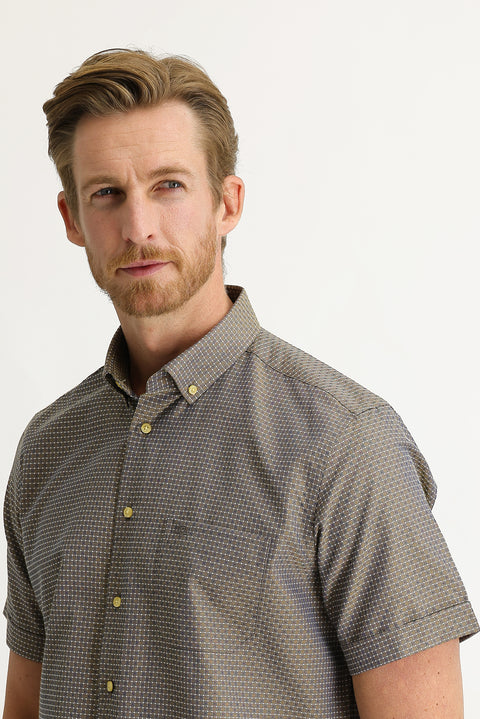 Koyu Sarı Kısa Kol Regular Fit Desenli Gömlek