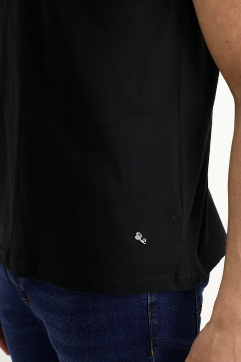 Siyah Bisiklet Yaka Slim Fit Dar Kesim Pamuk Tişört