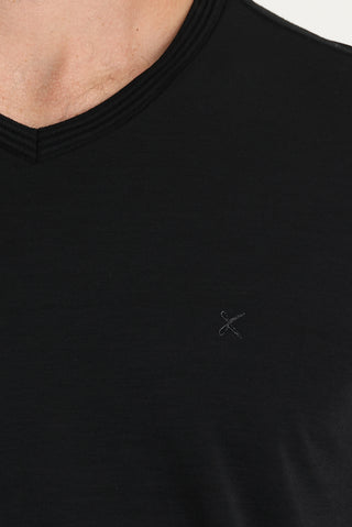  Siyah V Yaka Slim Fit Dar Kesim Nakışlı Tişört