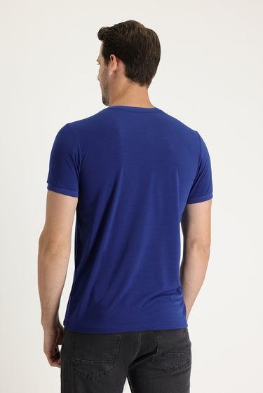 Saks Mavi V Yaka Slim Fit Dar Kesim Nakışlı Tişört