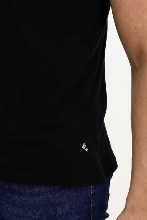 Siyah V Yaka Slim Fit Dar Kesim Pamuk Tişört