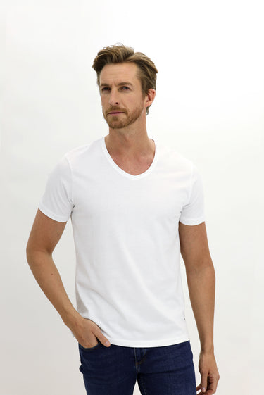  Beyaz V Yaka Slim Fit Dar Kesim Pamuk Tişört