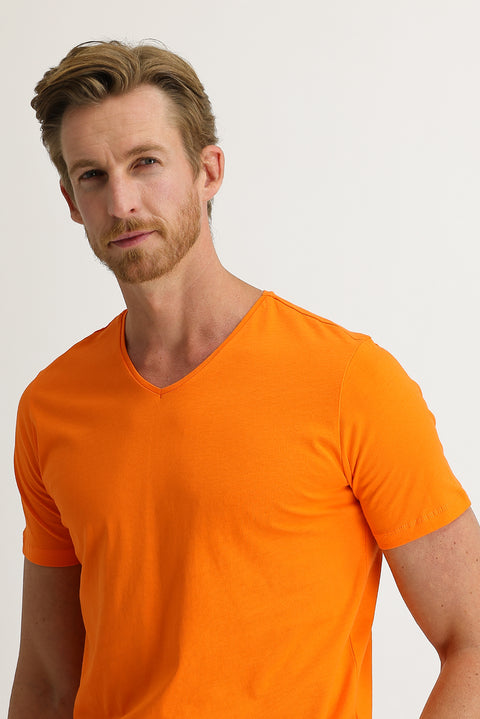 Açık Turuncu V Yaka Slim Fit Dar Kesim Pamuk Tişört