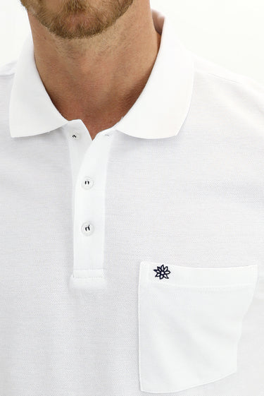  Beyaz Cepli Polo Yaka Regular Fit Nakışlı Pamuk Tişört