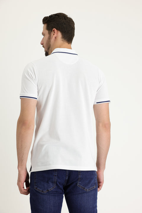 Beyaz Polo Yaka Regular Fit Fermuarlı Nakışlı Pamuk Tişört