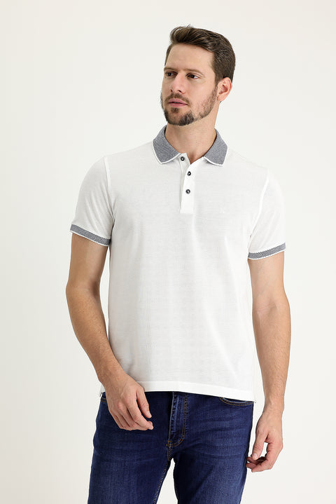 Beyaz Polo Yaka Regular Fit Desenli Nakışlı Pamuk Tişört