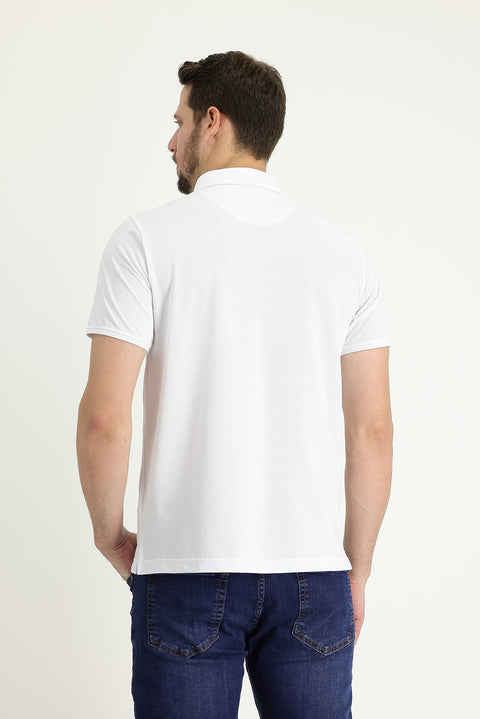 Beyaz Polo Yaka Regular Fit Nakışlı Tişört