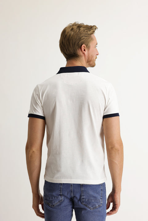 Beyaz Polo Yaka Slim Fit Dar Kesim Desenli Tişört