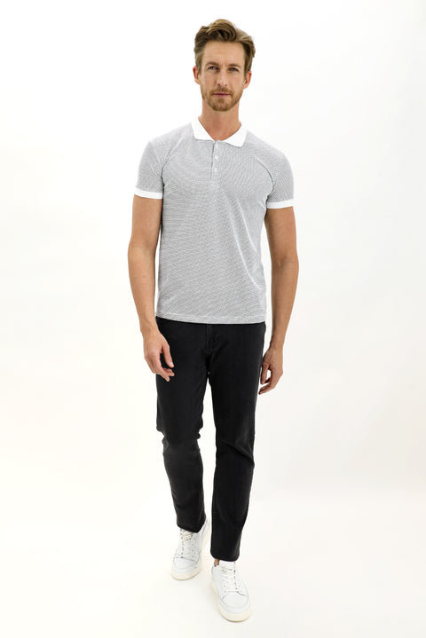Beyaz Polo Yaka Slim Fit Dar Kesim Desenli Tişört