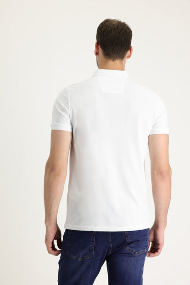  Beyaz Polo Yaka Slim Fit Dar Kesim Baskılı Pamuk Tişört