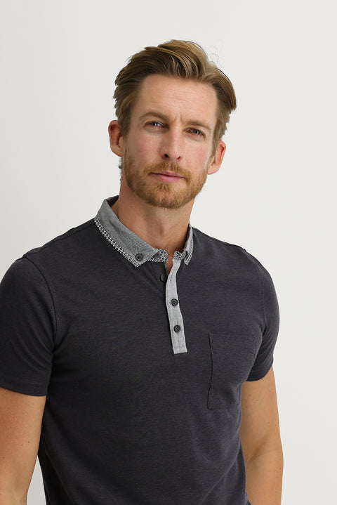 Siyah Cepli Polo Yaka Slim Fit Dar Kesim Tişört