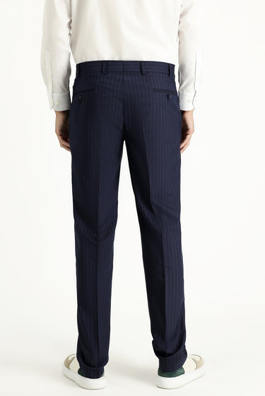 Orta Lacivert Klasik Takım Elbise