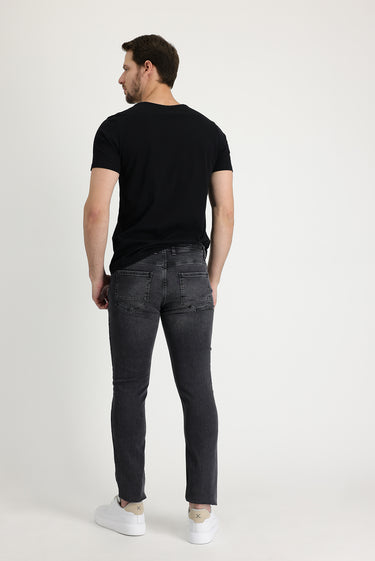 Siyah Slim Fit Dar Kesim Likralı Denim Pantolon