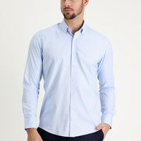 Uçuk Mavi Uzun Kol Slim Fit Dar Kesim Oxford Pamuk Düğmeli Yaka Gömlek