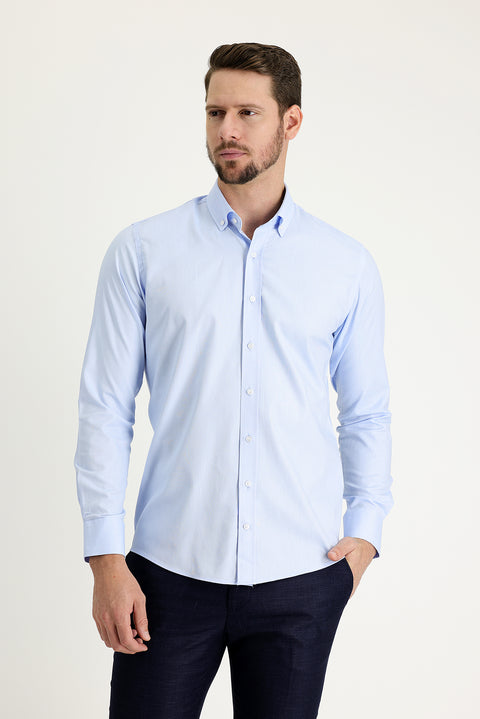 Uçuk Mavi Uzun Kol Slim Fit Dar Kesim Oxford Pamuk Düğmeli Yaka Gömlek