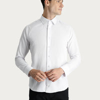 Beyaz Uzun Kol Slim Fit Dar Kesim Desenli Klasik Pamuklu Kolay Ütülenebilir Gömlek
