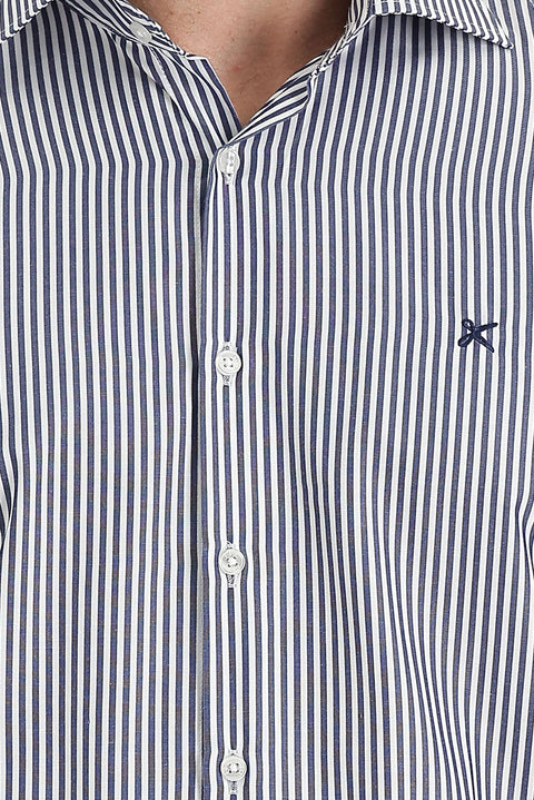 Orta Lacivert Uzun Kol Slim Fit Dar Kesim Klasik Çizgili Pamuklu Gömlek