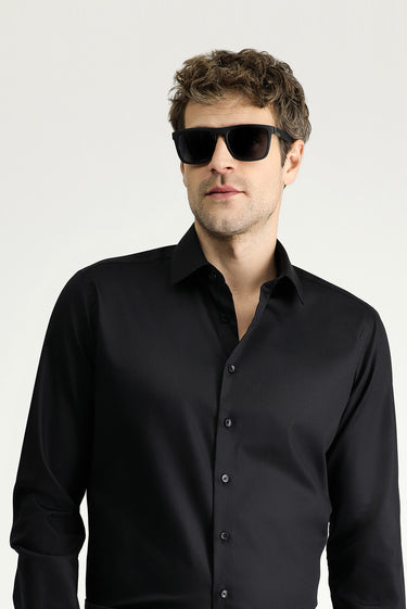 Siyah Uzun Kol Slim Fit Dar Kesim Non Iron Klasik Pamuklu Gömlek