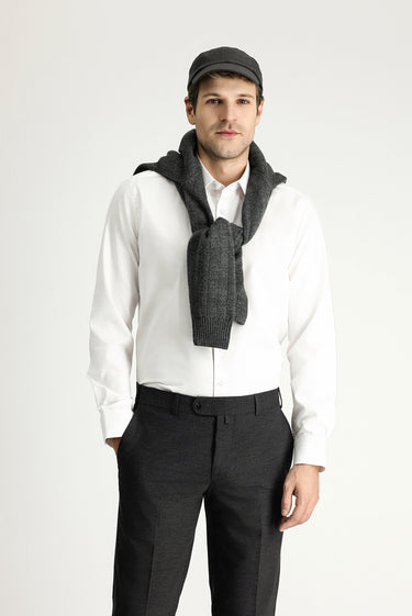  Beyaz Uzun Kol Slim Fit Dar Kesim Non Iron Klasik Pamuklu Gömlek