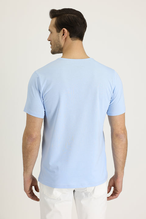 Uçuk Mavi Bisiklet Yaka Slim Fit Dar Kesim Nakışlı Tişört