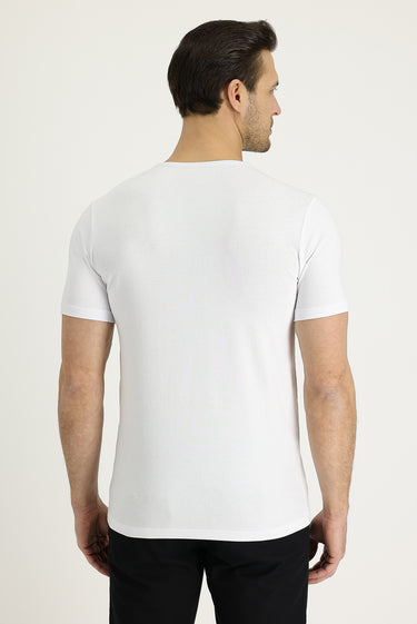  Beyaz Bisiklet Yaka Slim Fit Dar Kesim Nakışlı Tişört