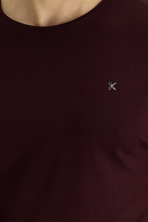 Koyu Bordo Bisiklet Yaka Slim Fit Dar Kesim Nakışlı Tişört