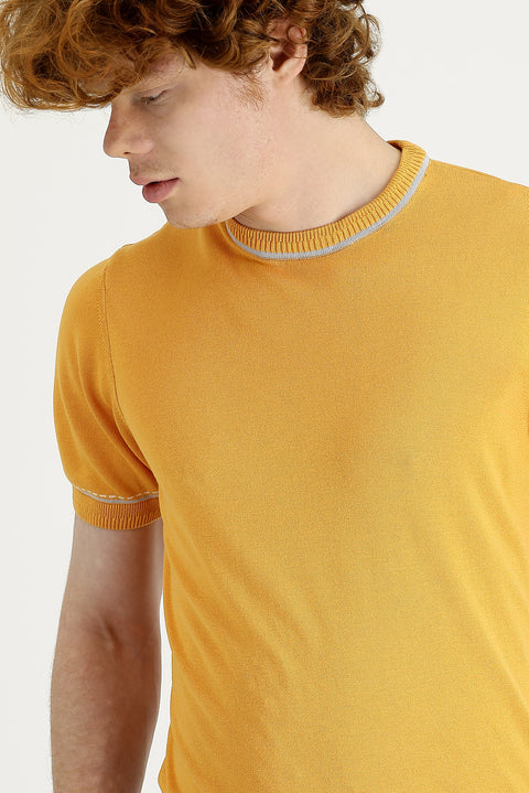 Koyu Sarı Bisiklet Yaka Slim Fit Dar Kesim Tişört