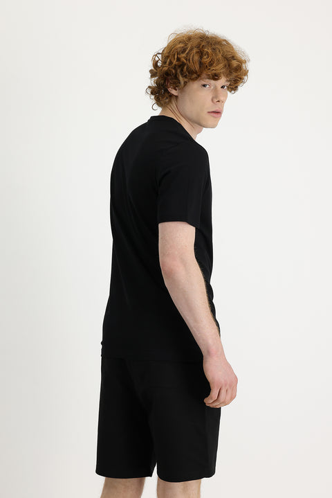 Siyah Bisiklet Yaka Slim Fit Dar Kesim Baskılı Tişört