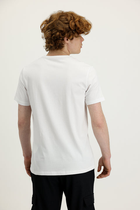 Beyaz Bisiklet Yaka Slim Fit Dar Kesim Baskılı Tişört