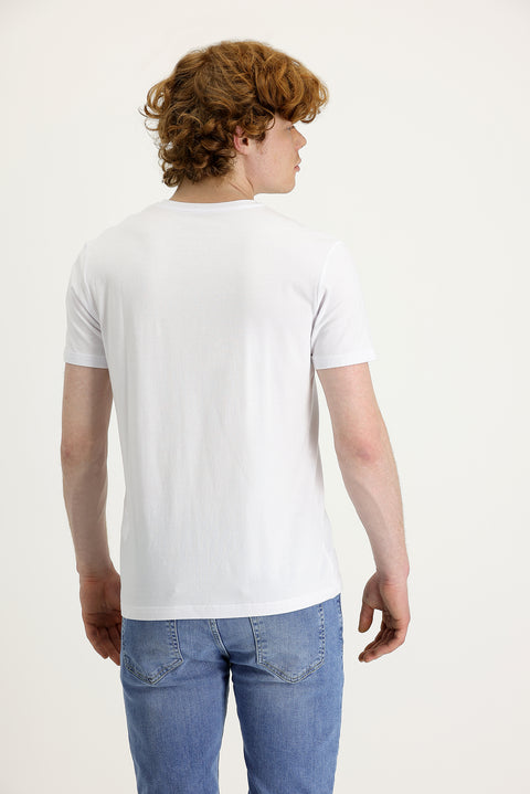 Beyaz Bisiklet Yaka Slim Fit Dar Kesim Baskılı Tişört