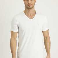 Ekru V Yaka Slim Fit Dar Kesim Nakışlı Pamuklu Tişört