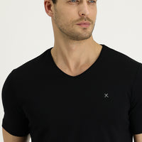 Siyah V Yaka Slim Fit Dar Kesim Pamuklu Tişört