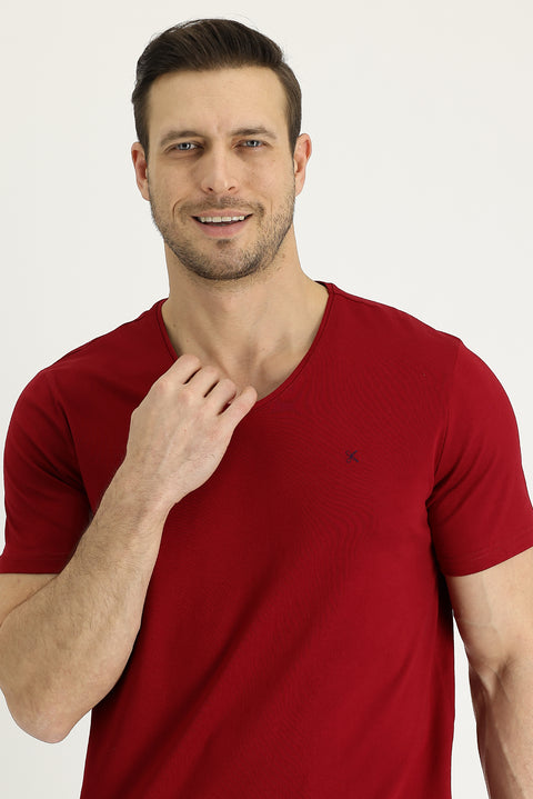 Koyu Kırmızı V Yaka Slim Fit Dar Kesim Pamuklu Tişört