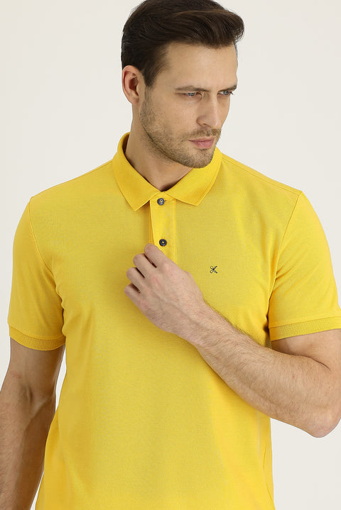 Koyu Sarı Polo Yaka Regular Fit Nakışlı Pamuk Tişört
