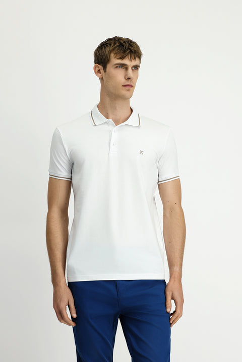 Beyaz Polo Yaka Slim Fit Yumuşak Dokulu Pamuklu Likralı Esnek Tişört