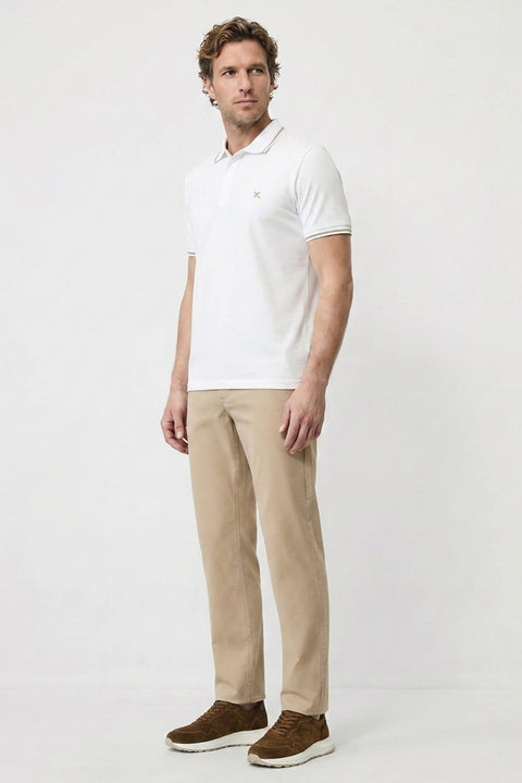 Beyaz Polo Yaka Slim Fit Yumuşak Dokulu Nakışlı Pamuklu Likralı Esnek Tişört